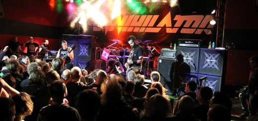 ANNIHILATOR-Bandfoto live