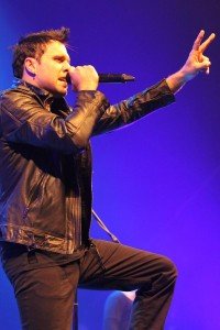 THREE DAYS GRACE THREE DAYS GRACE