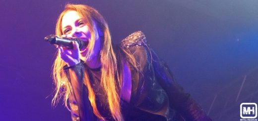 Beyond The Black Köln LMH