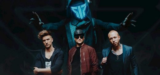 SMASH INTO PIECES - Promofoto