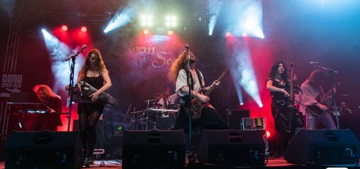 Storm Seeker - Ganze Band