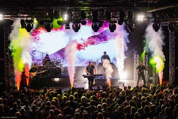 THE NEAL MORSE BAND Bandphoto Live in Brno 2019 - 02