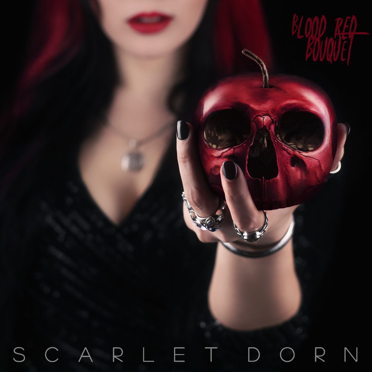 Scarlet Dorn Blood Red Bouquet Cover