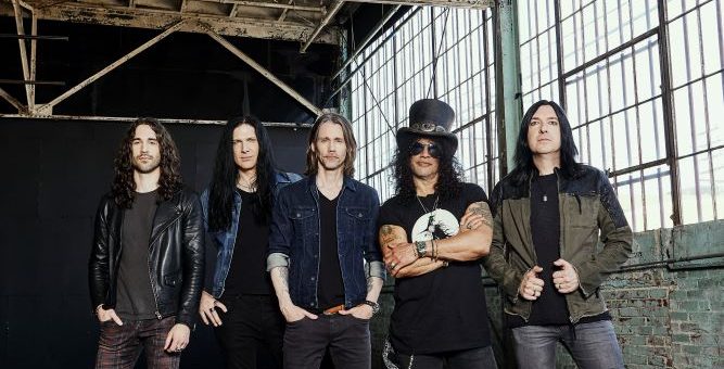 Slash feat. Myles Kennedy & The Conspirators
