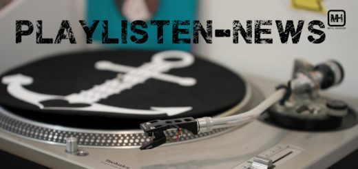 Playlists: Nahaufnahme eines Plattenspielers mit der Überschrift "Playlisten-News"