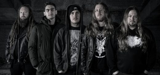 Gruppenbild von Entgeist in schwarz-weiß.