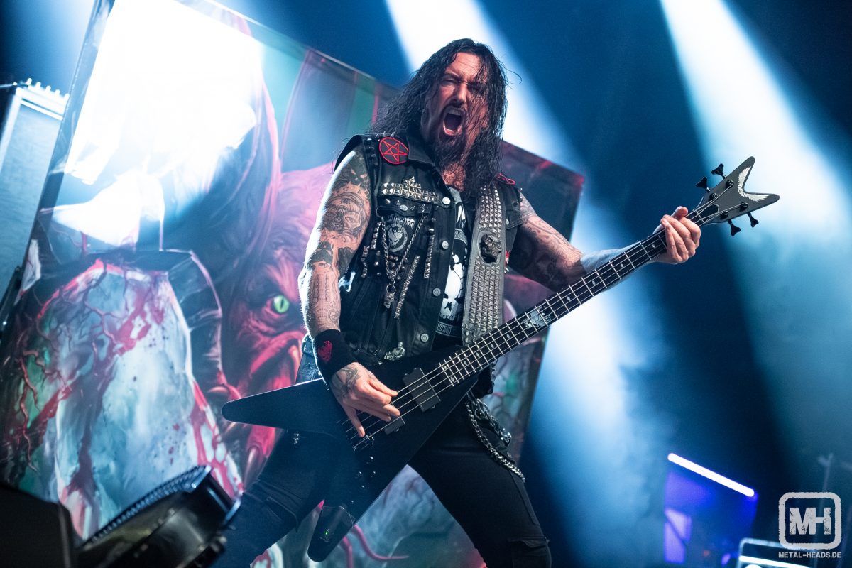 Destruction 25.10.25 OB Turbinenhalle