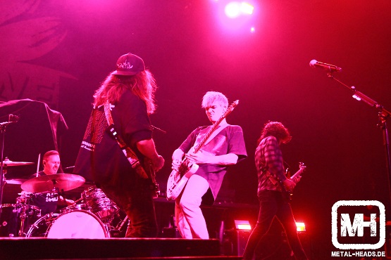 BADFLOWER Live In Düsseldorf 03.12.2025 025