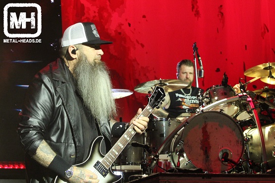 THREE DAYS GRACE - live in Düsseldorf 03.12.2025 - 005