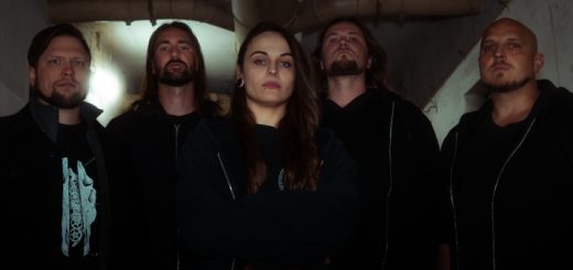 Gruppenbild von Grave Intentions in einem Keller mit Rohren an der Decke.